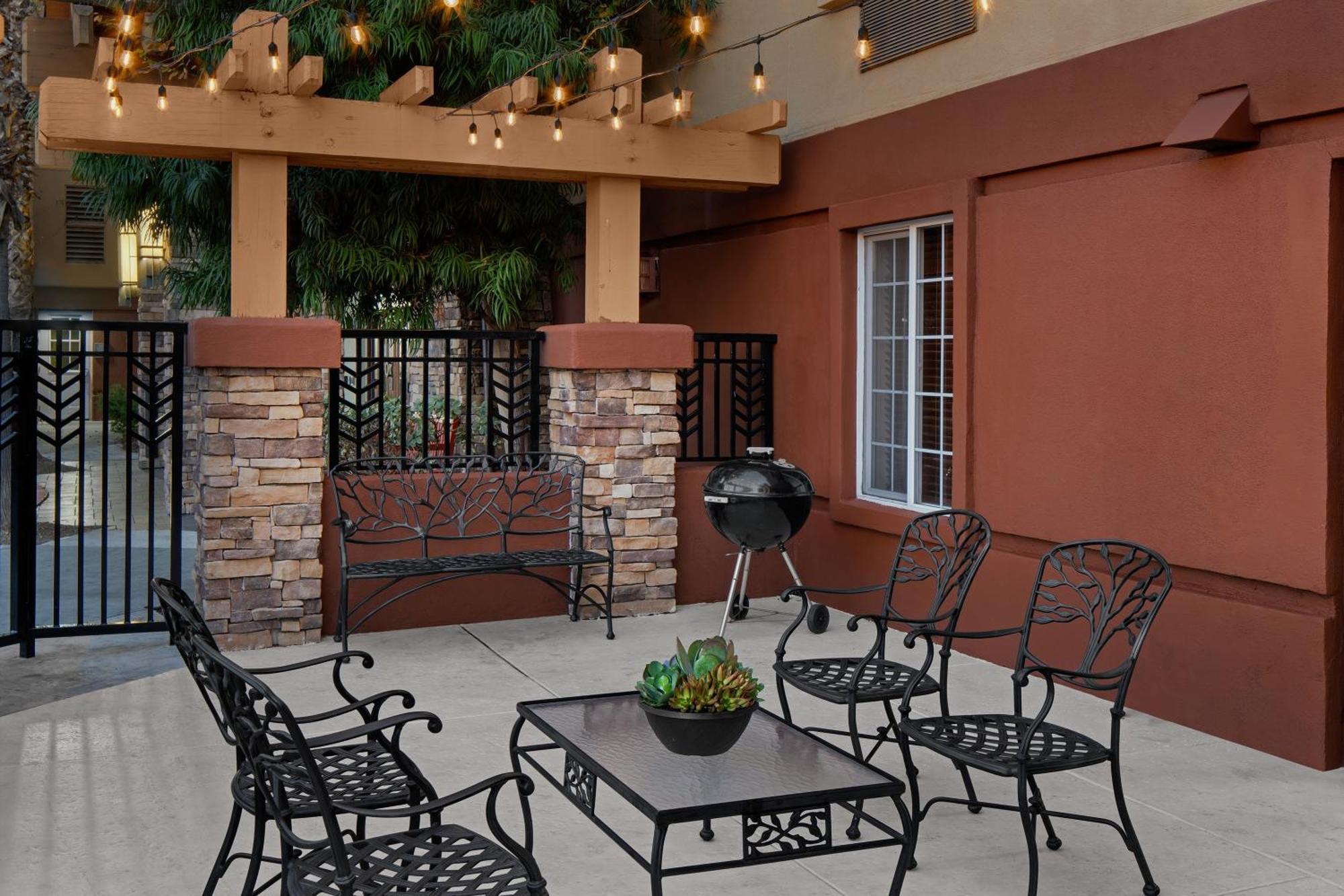 Larkspur Landing Extended Stay Suites Розвилл Экстерьер фото